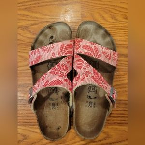Birkenstock (Birki's)